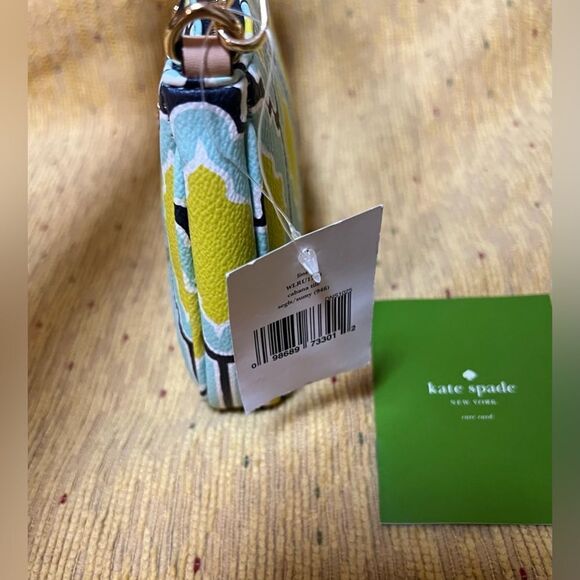 KATE SPADE AUTHENTIC TEAL & YELLOW SUMMER PEBBLED LEATHER WRISTLET. NWT. - Picture 5 of 9